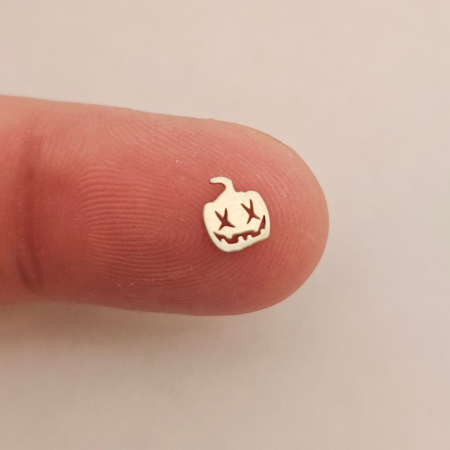6mm Tiny Jack o Lantern, Sterling Silver, Halloween Component